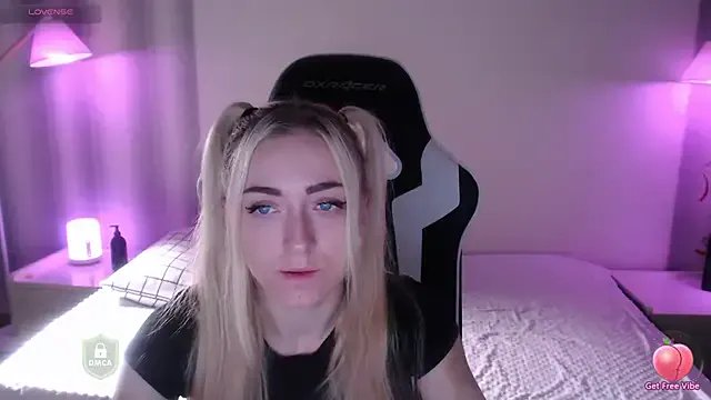 space_danger on StripChat