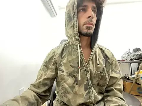 Stringin69 on StripChat