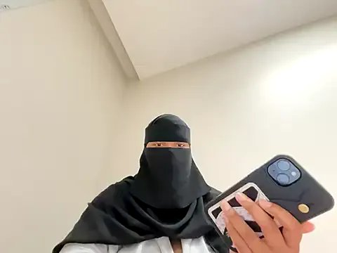 Submissive_Arab on StripChat