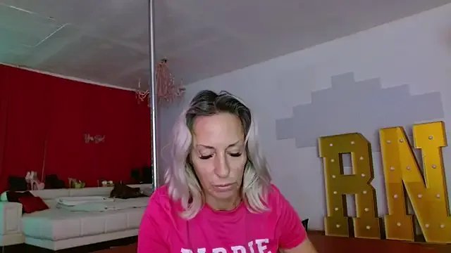 Sweet-Ginger — take off t shirt honey and tease me