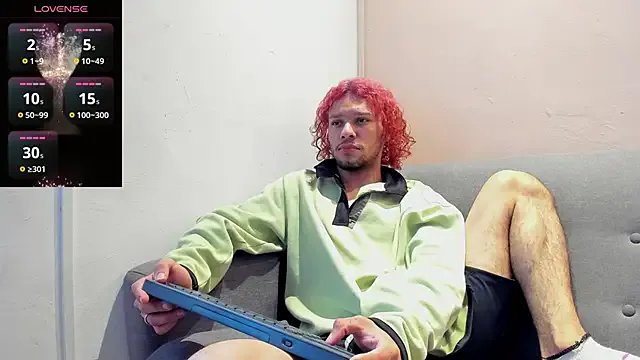 TAYSON_SCOTT on StripChat