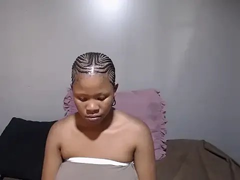 TemptingCloeXx on StripChat