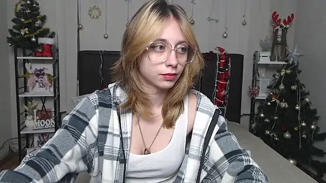 TracyLll on StripChat