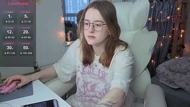 urstripchatgf on StripChat