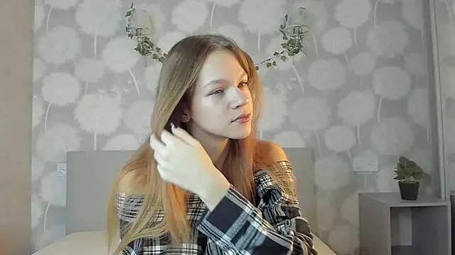 VelvetRisque on StripChat