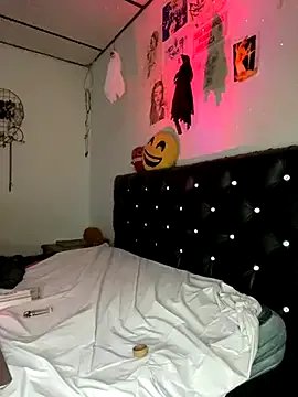 VenusDeMilo_55 on StripChat