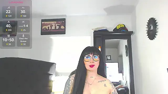 Vicky_hotmilf on StripChat