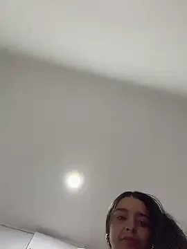 violeta365 on StripChat