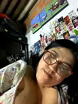 violeta_818 on StripChat