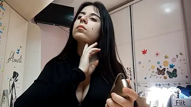 WaltraudPattie — Lick my plump lips closely