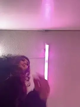 XBODTRIIPX on StripChat