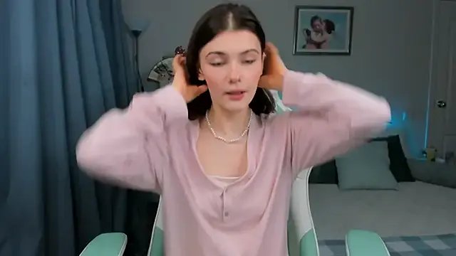 Zoe_Vee on StripChat