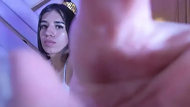 zoevg — finger my ass